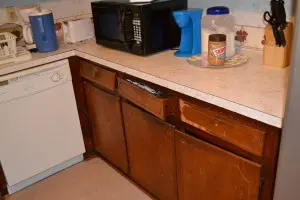 Kitchen before remodeling